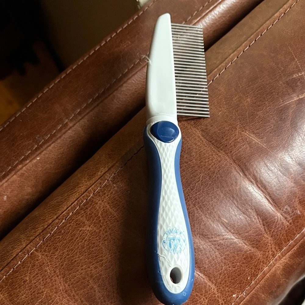 Dog Dual-Sided Grooming Brush and Comb Set -
